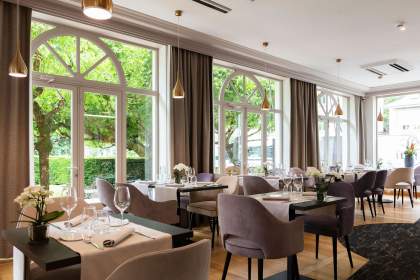 Grand Hôtel & Spa Uriage · La Table d'Uriage · Hôtel 4 étoiles Grenoble, Isère